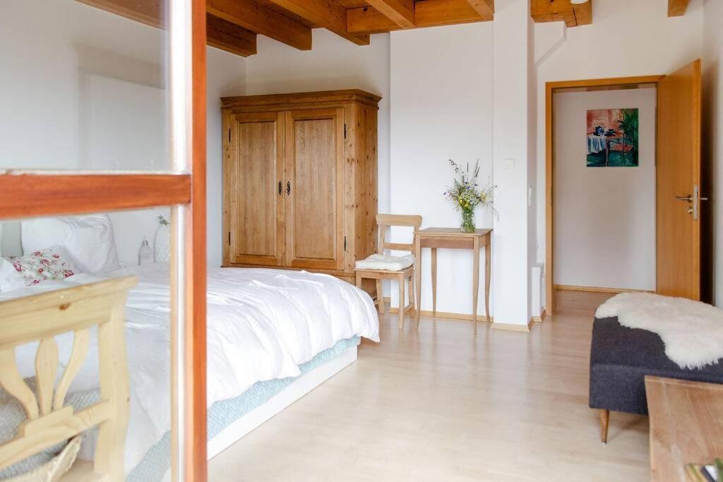 4-Zimmer-Ferienwohnung Waldbluemle Dobel Exterior foto